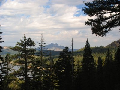 Sierra Buttes view near Jackson Lake