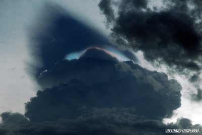 Iridescent cloud 353.jpg