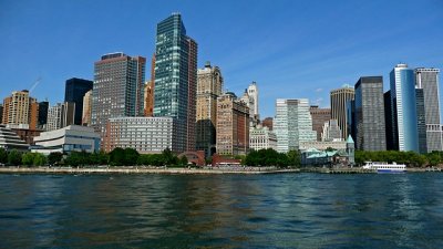 e TZ3 ps cs Cityscape over hudson river P1842.jpg