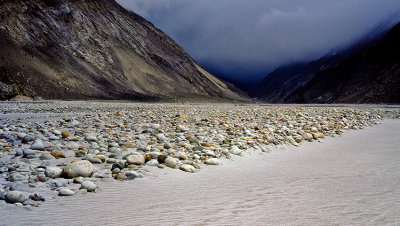 Braldu River plain