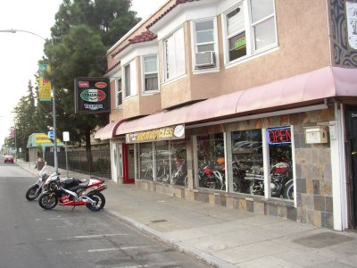 Moto Italiano: This looks like a good place to buy a Japanese bike (?)