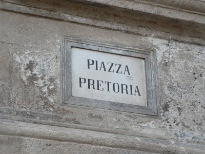 Piazza Pretoria (As written)