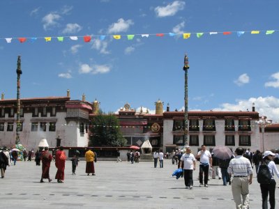Lhasa, Heart of Tibet (3600m)