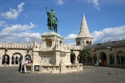 St Stephens Statue, Fishermans Bastion, Budapest