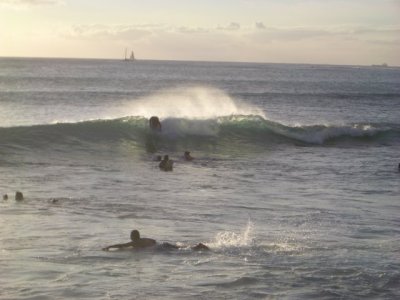 Oahu1 Waikiki Surf  2006-11-13 029.JPG