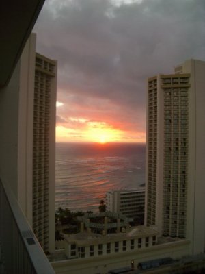 Oahu1 Sunset at Waikiki 2006-11-13 054.JPG