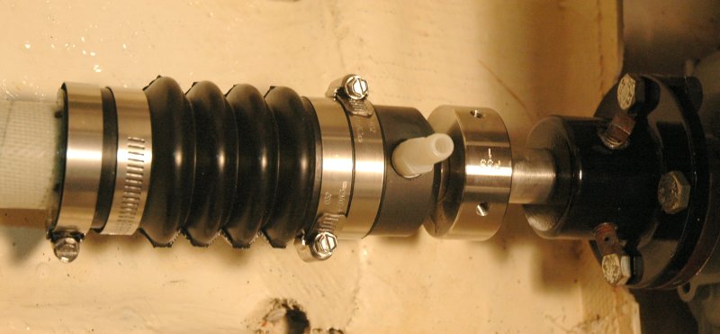 PSS Shaft Seal - With Painted Coupling