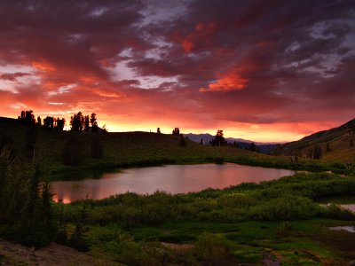 P7304172 Amazing Sunset over Nobel Lake (North Sierras), CA
