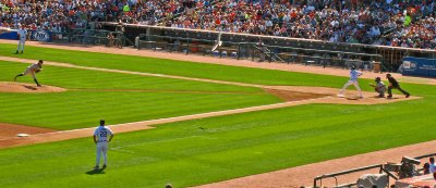 Sheffield Batting vs. Mets (Bird & Ball in Air)