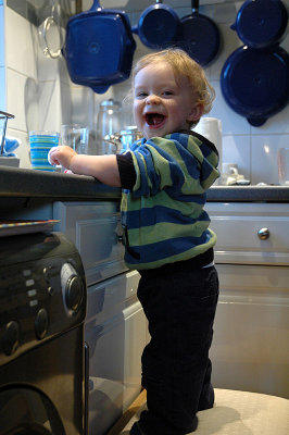 Washing up with Mummy