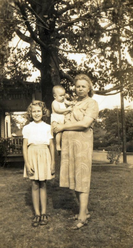 Dot Warner , Ann Laws and Dora Laws