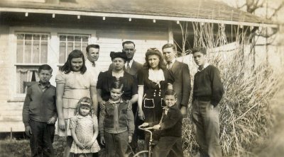 Roscoe and Dora Laws Family