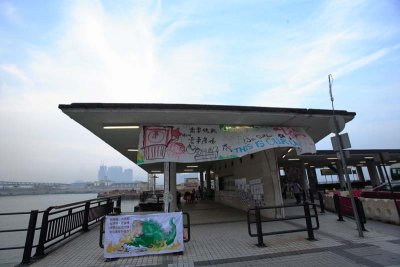 VH0P0497s.jpg