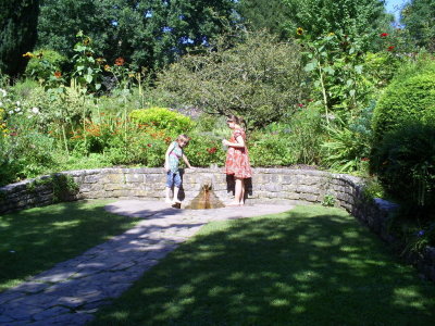 Chalice Well 2007 012.jpg