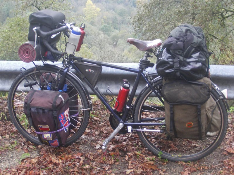 143  Roberto - Touring Portugal - Trek 700 touring bike