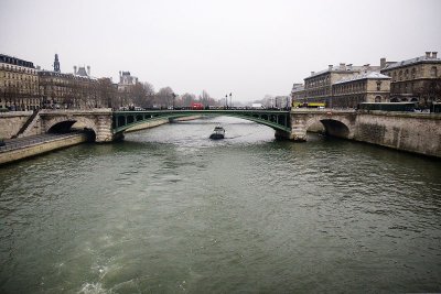 Along the Seine 07