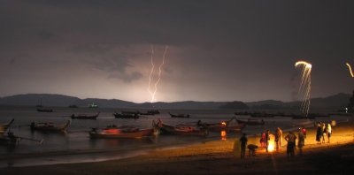 Loy Krathong Lightning.jpg