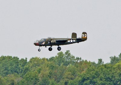 B-25 Mitchell approach for landing