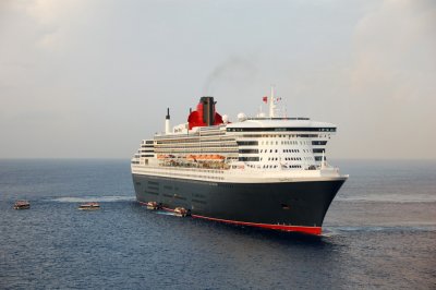 Queen Mary 2 (Cunard) and tender boat