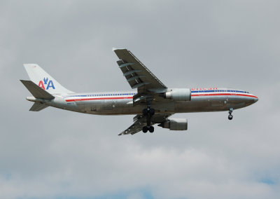 American Airlines Airbus A-300 (N90070)