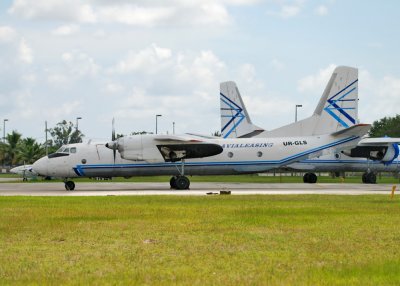 UR-GLS Avialeasing An-26 in Miami!