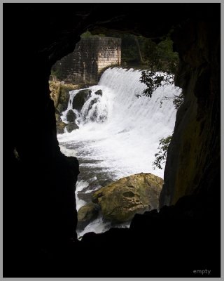 Dam2.jpg