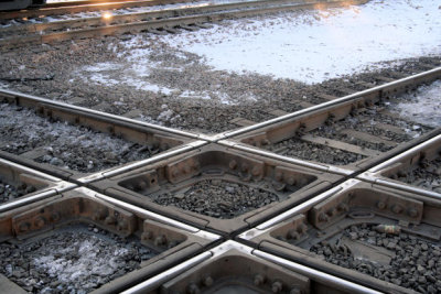 tracks crossing each other