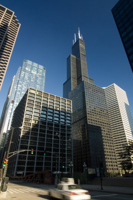 taxi and Sears tower