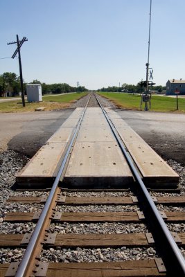 railroad tracks in Itasca, TX