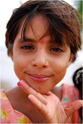 The Bollywood Pose, Chandelao