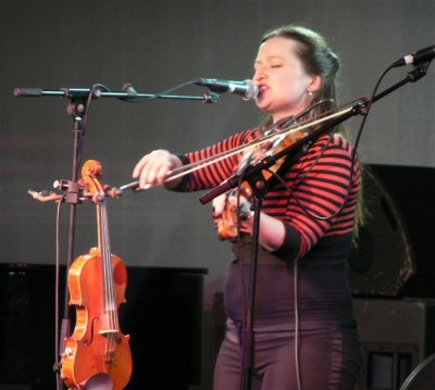 An early set for Eliza Carthy
