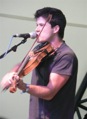 Seth Lakeman does a solo set