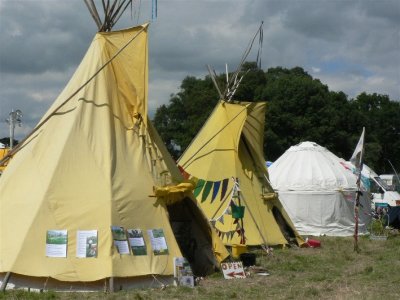 Tipis & yurts