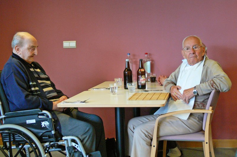 Mens table