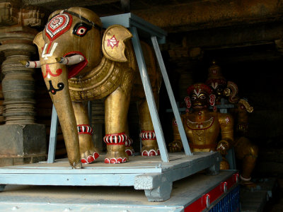 Procession elephant Belur