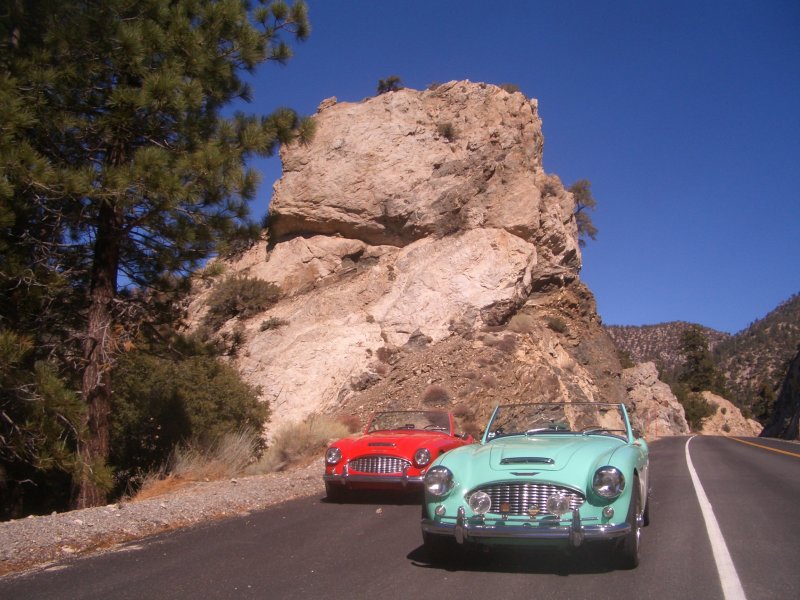 PeteForegroundRock1007.JPG