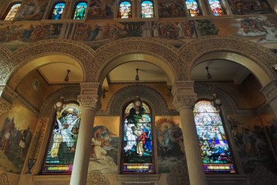 SDIM9952 stanford memorial church right wall.jpg