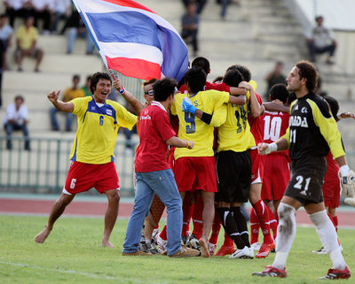 Football-Bronze-Thai-Can02137.jpg