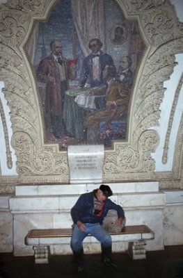 Man drunk in Moscow metro