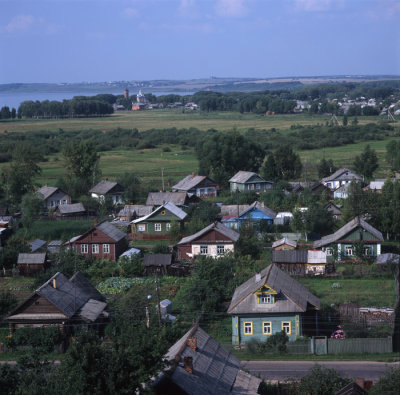 Dachas In Central Russia (1996)
