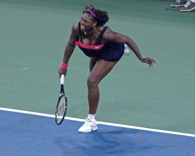 Serena-overhand.jpg