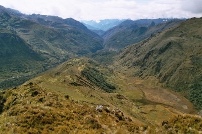 Looking down from Vira Vira to the east (at the bottom to the left you can see Rio Huayabamba)