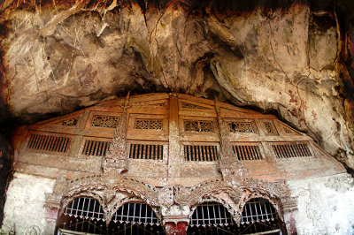Pak Ou Caves Entrance