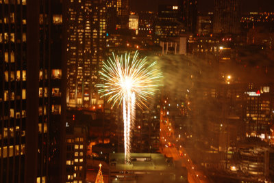 DSC_1414 Fireworks Downtoen ATL 736pm 11-27-06.jpg