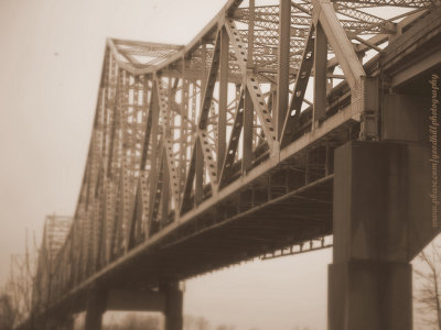 1024 x768 Mississippi Bridge