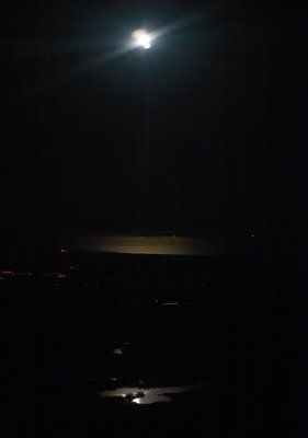 November  7 : Moon over the Bothnian sea