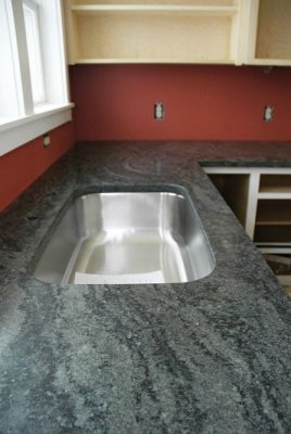 Finish 17 Granite Counter