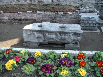 Antiquities outside of Hogia Sofia