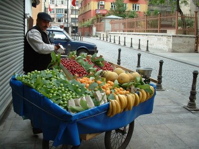 Fruit cart in Istanbul