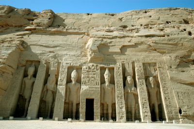 Temple of Hathor, Abu Simbel.  観L۹A䤤|LԬ贵G@HAtLLRd NefertariC